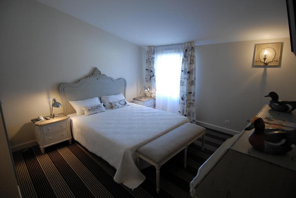 Hotel Le Martray Ars-en-Re Phòng bức ảnh